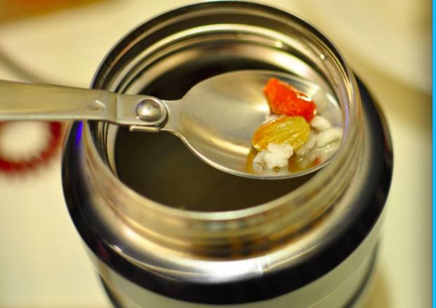 外出旅游宝宝吃什么 (3岁宝宝外出旅游怎么吃)