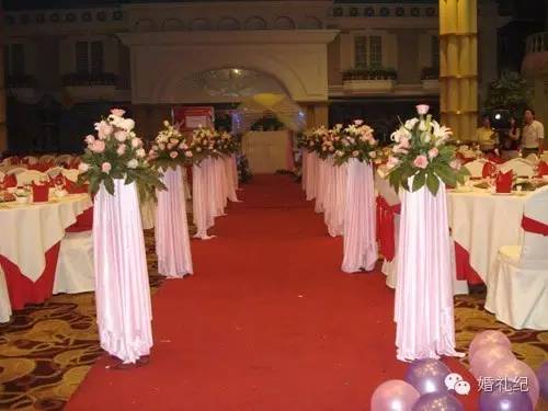 万众瞩目的婚礼,婚礼布置纱幔怎么做花球