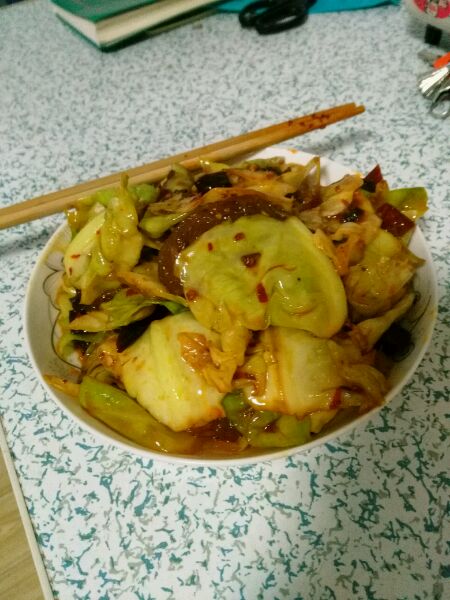 男朋友做饭难吃我特别生气怎么办,男朋友做饭很好吃什么体验