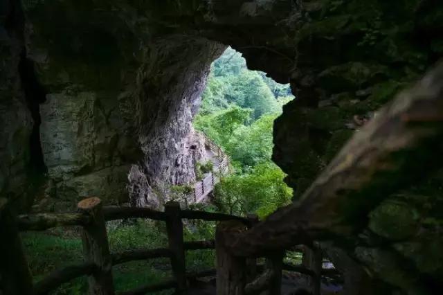 如果你来广元,我才不带你去剑门关嘞!