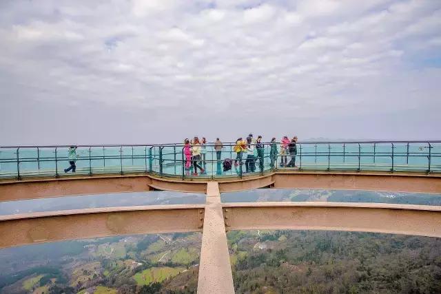 如果你来广元,我才不带你去剑门关嘞!