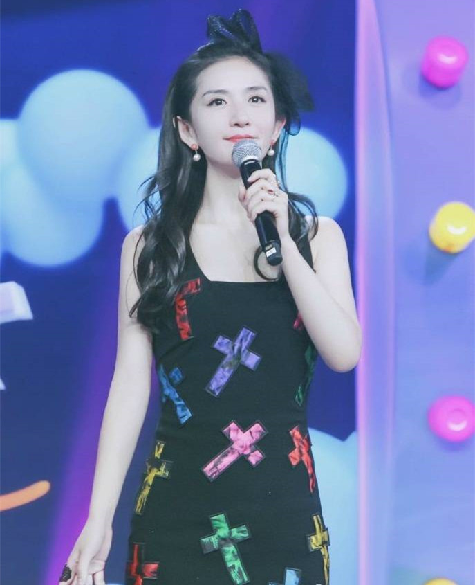 moschino秀场,moschino春季秀场