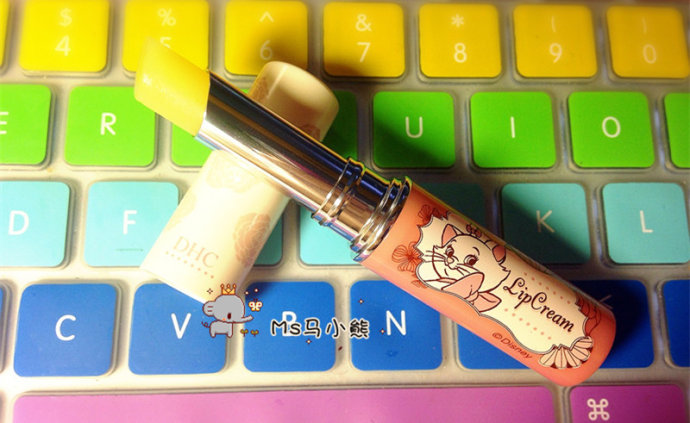 哪款唇膏润唇效果好,凡士林润唇补水唇膏