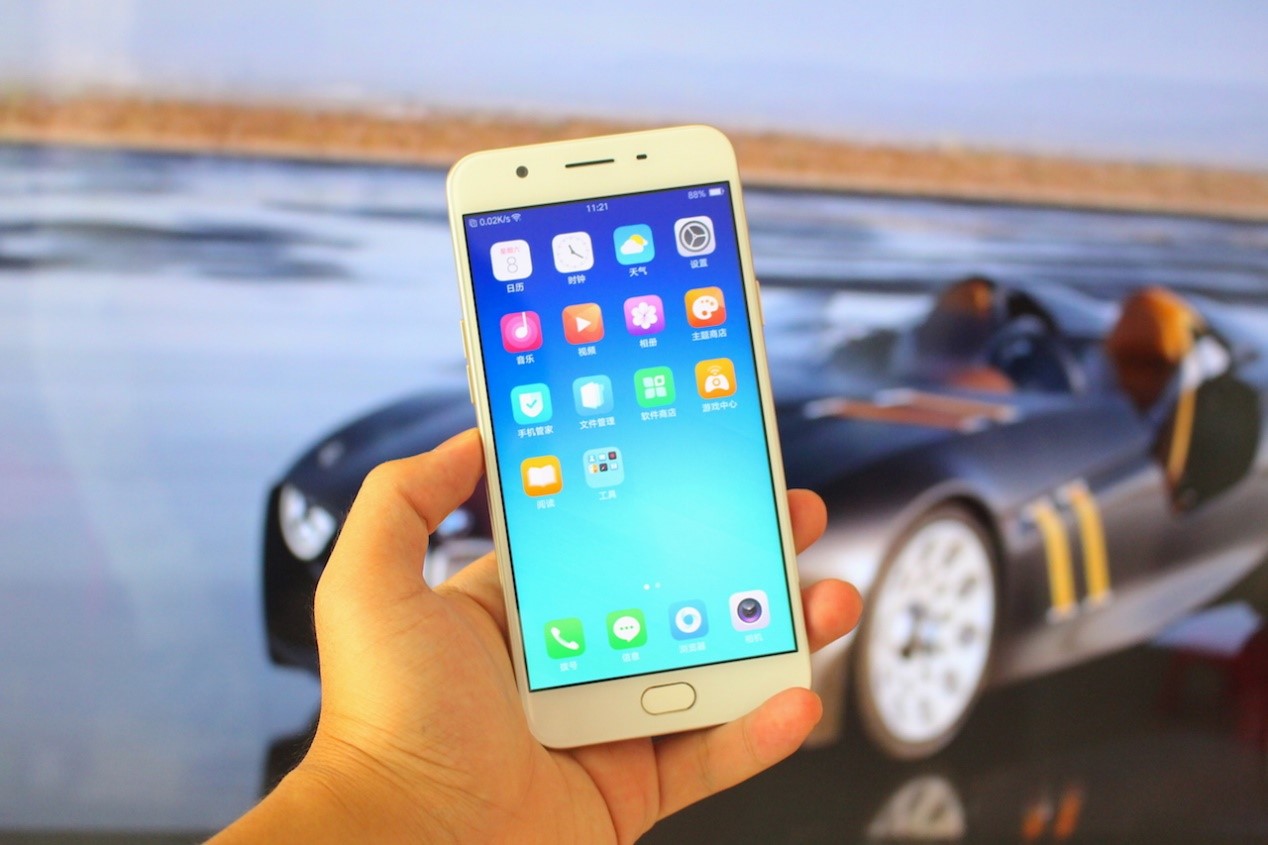 性价比高的拍照手机oppo,oppo性价比高的自拍杆