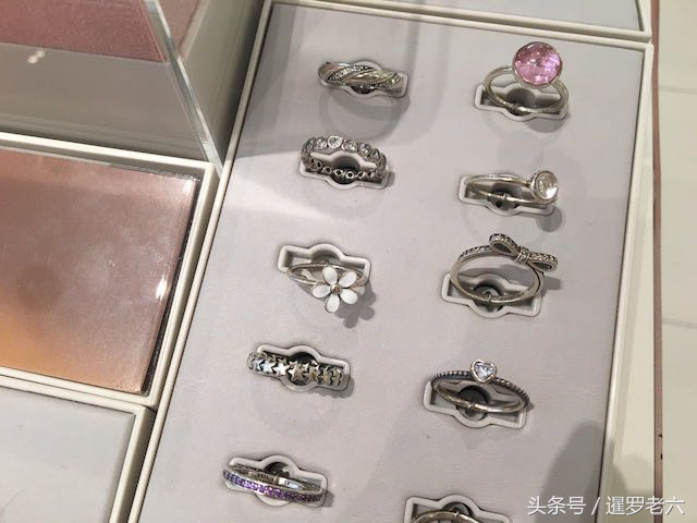 曼谷商场里什么值得购买,泰国商场的珠宝首饰