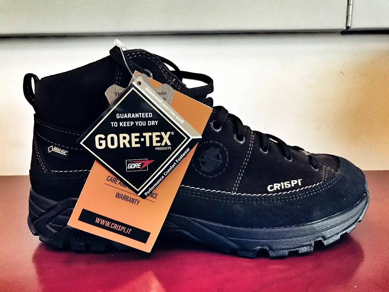 户外鞋为啥那么贵,户外鞋的缺点