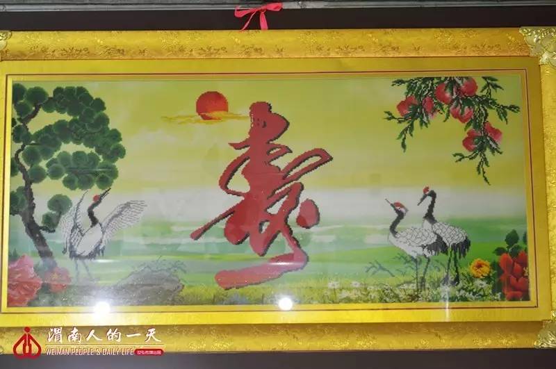 渭南人的一天No.27：钟爱十字绣的大叔王友民