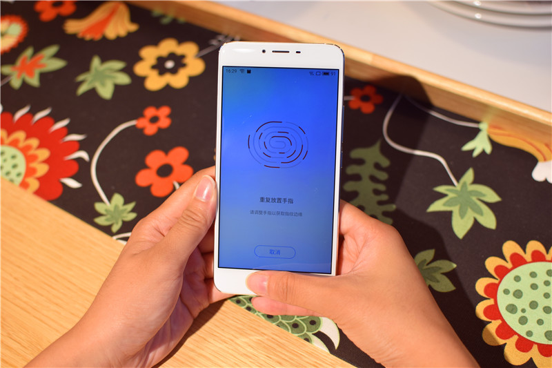 低调不代表没有光芒,魅蓝u20怎么样