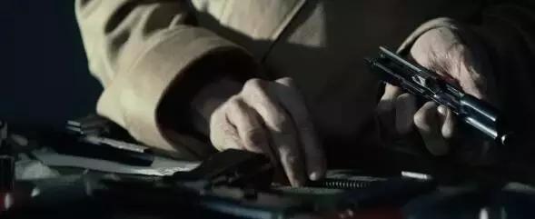 战术美学｜《疾速追杀》的“枪械世界”