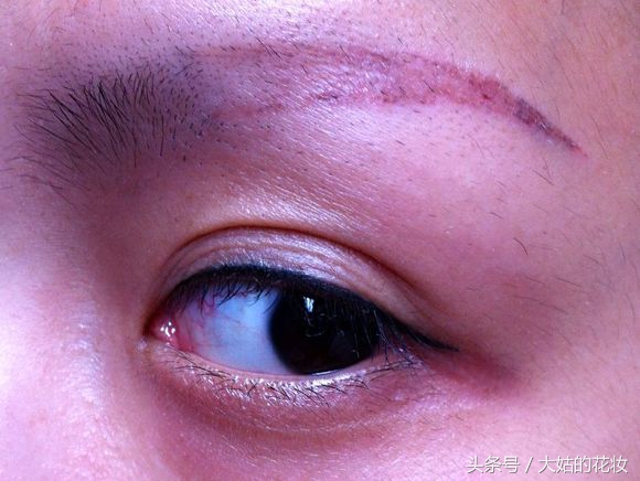 韩式半永久纹眉眉头消色了会怎样,韩式半永久纹眉真相