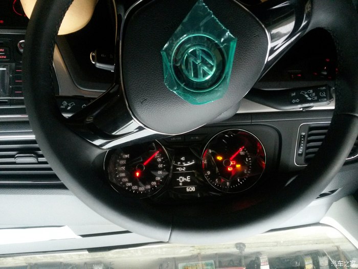 2022款朗逸1.5自动舒适版提车作业,2015款朗逸1.6l手动舒适版