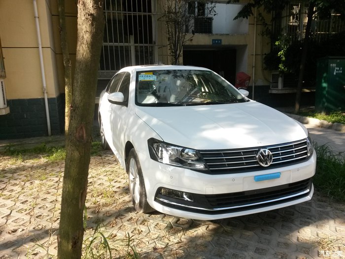 2022款朗逸1.5自动舒适版提车作业,2015款朗逸1.6l手动舒适版