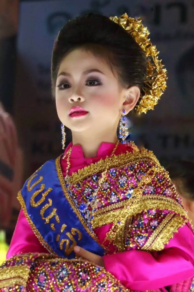 泰国怪异传统节日,水灯节是不是泰国的传统节日