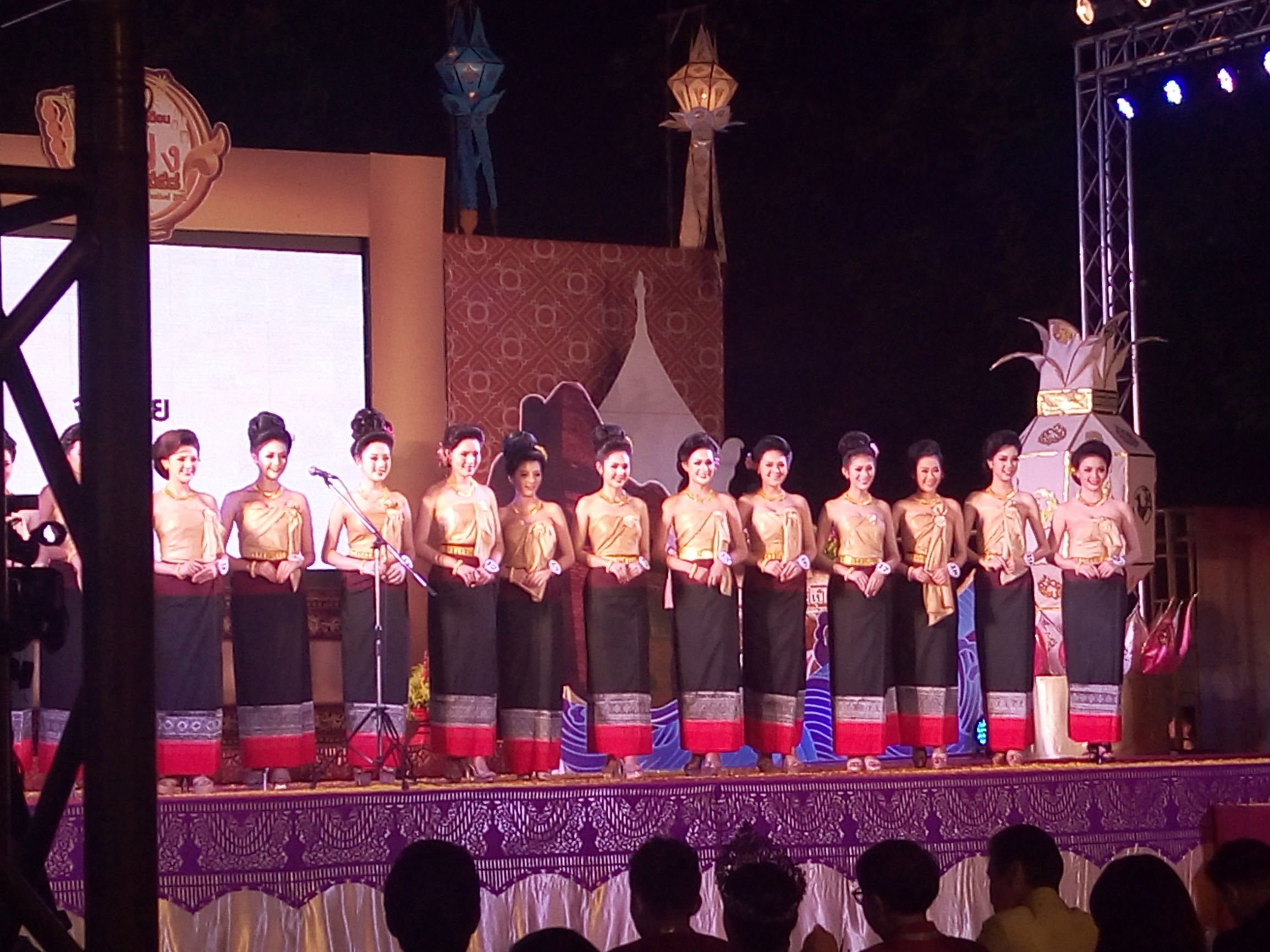 泰国怪异传统节日,水灯节是不是泰国的传统节日