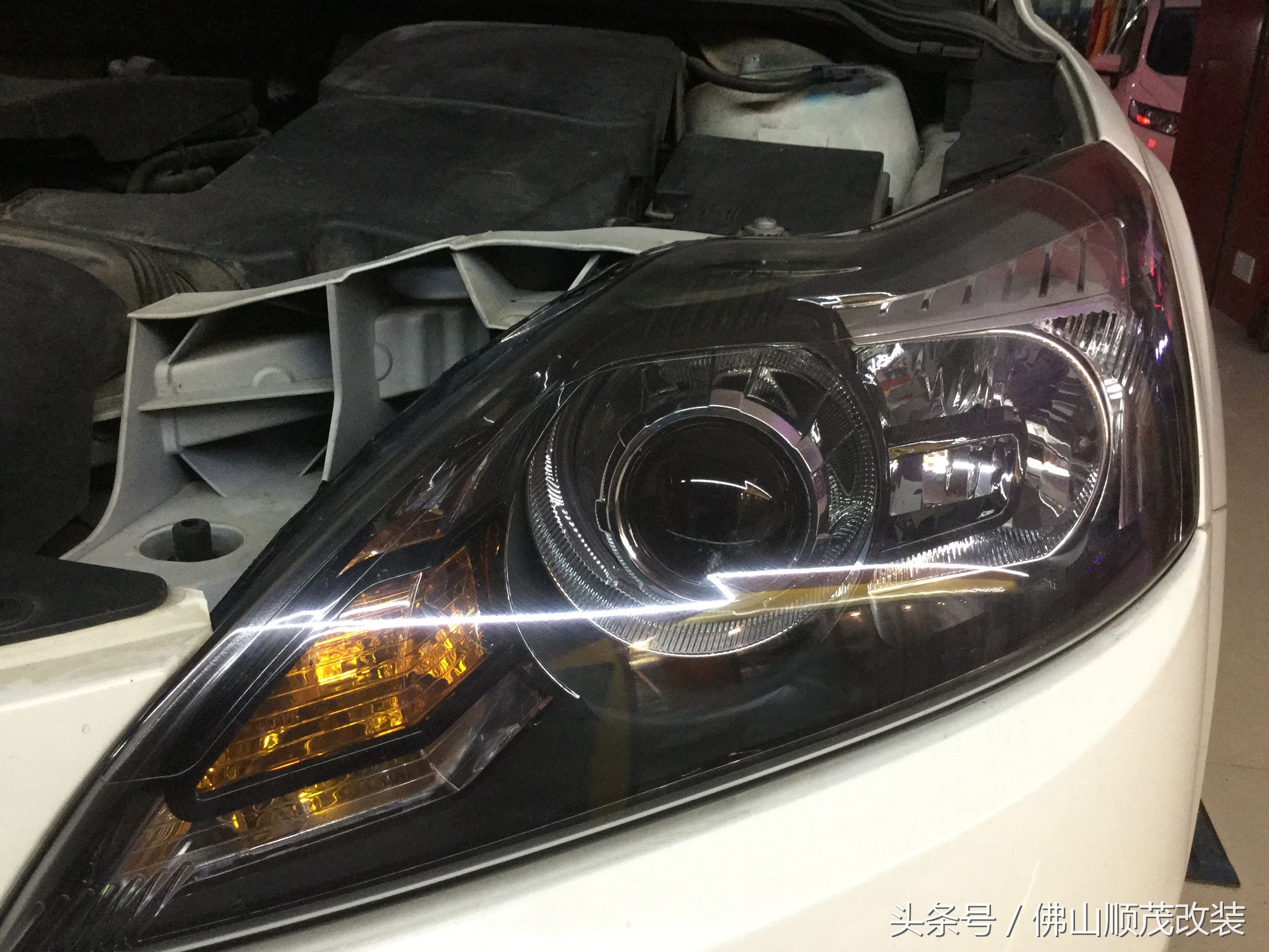 福克斯车灯不一样高,福克斯大灯升级恒威激光大灯