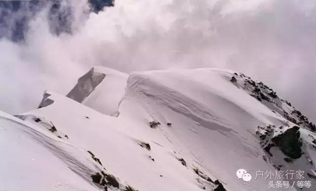 博格达峰登顶需要什么手续,博格达攀登视频教程