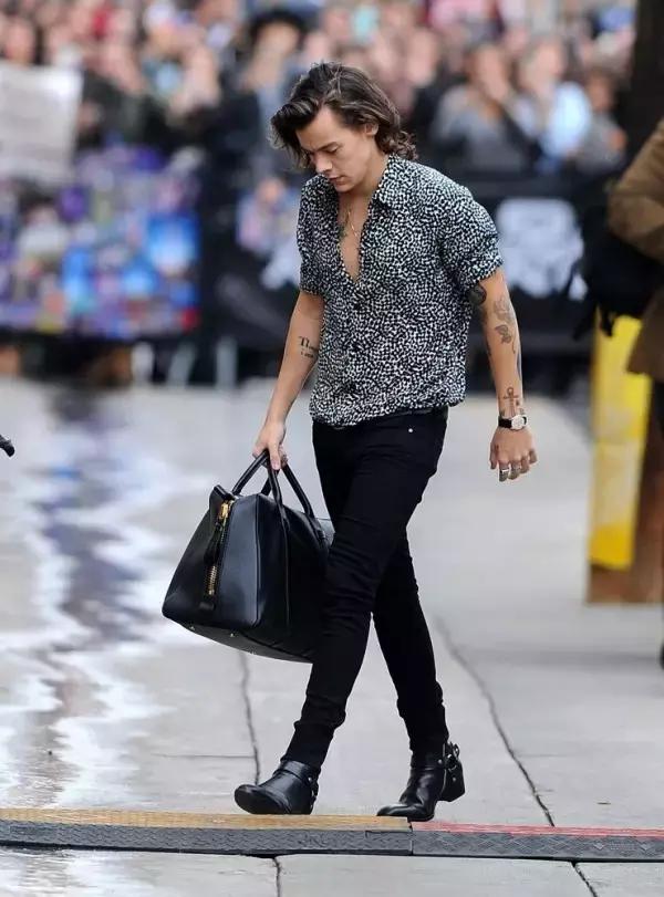 时装周各大明星造型点评,巴黎时装周最惊艳的男明星