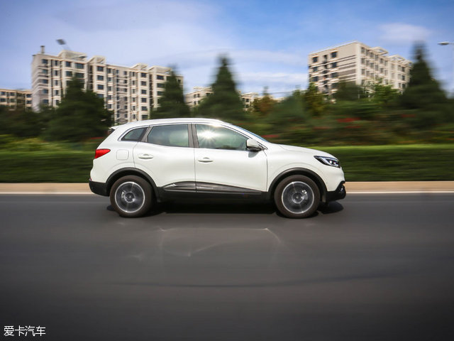 不看颜值靠性能的车,16年雷诺科雷嘉四驱评测