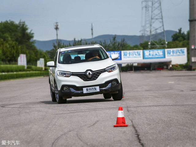 不看颜值靠性能的车,16年雷诺科雷嘉四驱评测