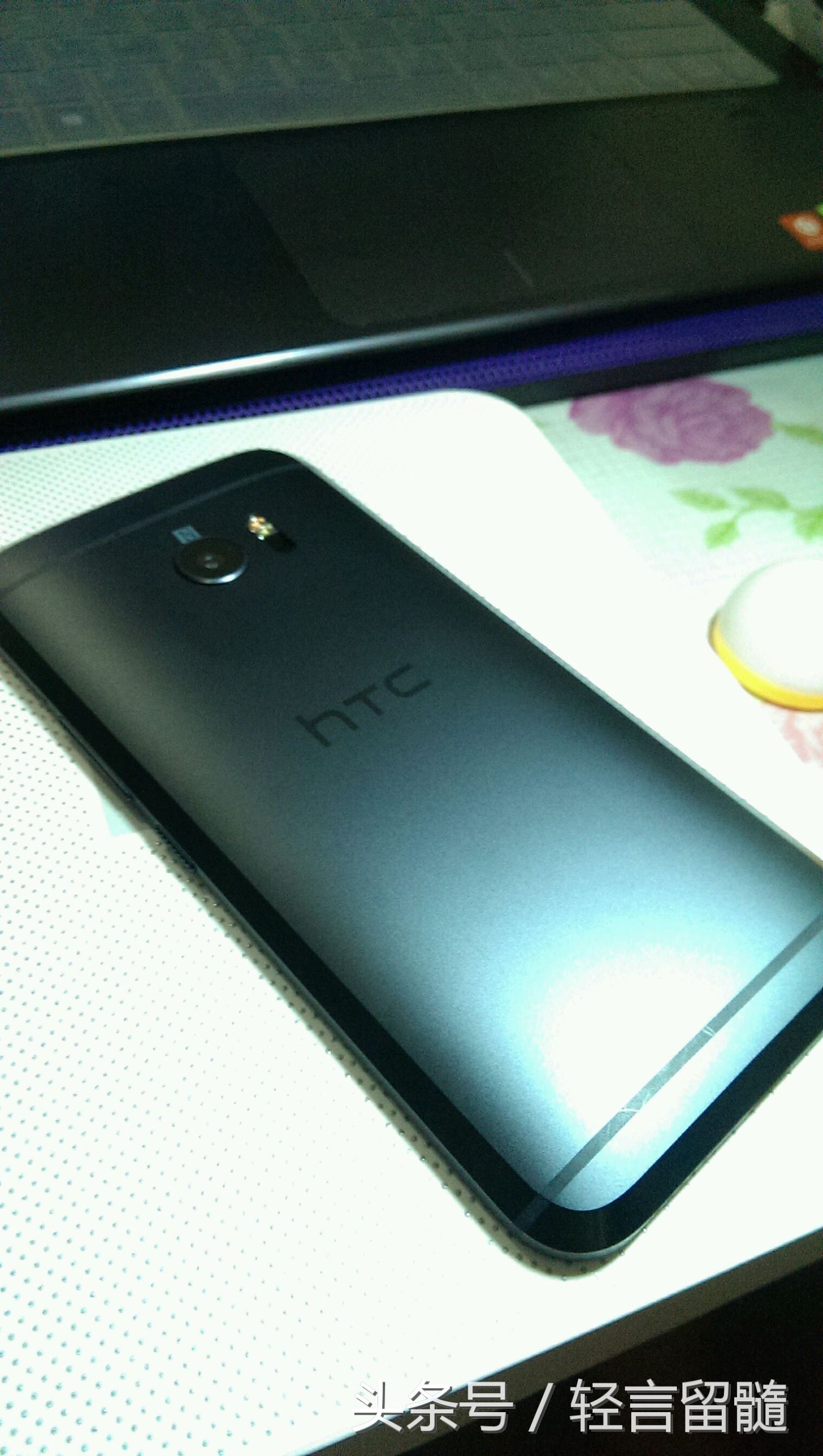 HTC10开箱:颜值为HTC手机的巅峰，销量却不尽人意