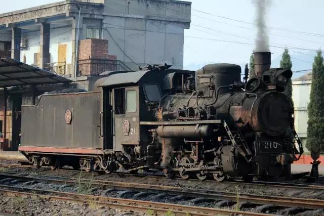 如果你来广元,我才不带你去剑门关嘞!