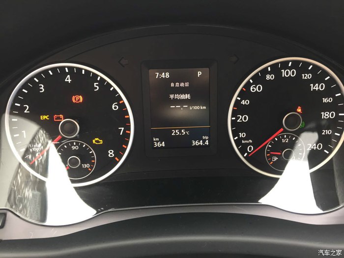 16年大众途观四驱1.8t豪华版指南,14年大众途观豪华版1.8t功能介绍