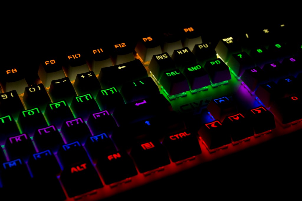 狼派青龙机械键盘怎么样,狼派虚空风暴怎么换轴