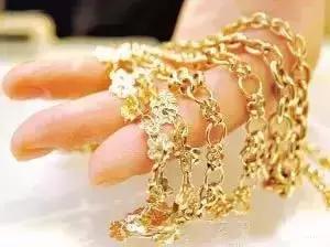 别被可乐骗了，老婆拿它这么用，家里干净卫生，实用又省钱！