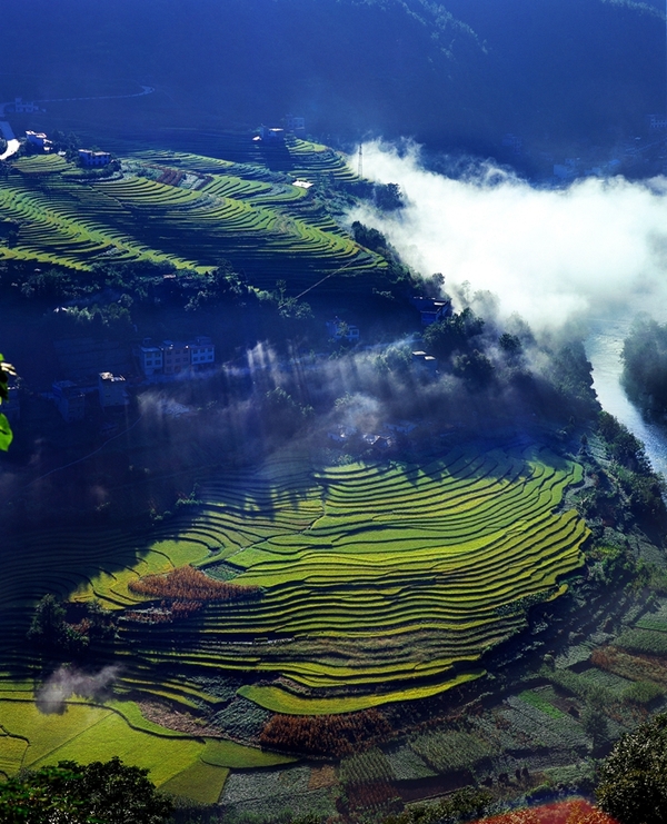 伏羲女娲旅游地,女娲补天的地域都在哪里