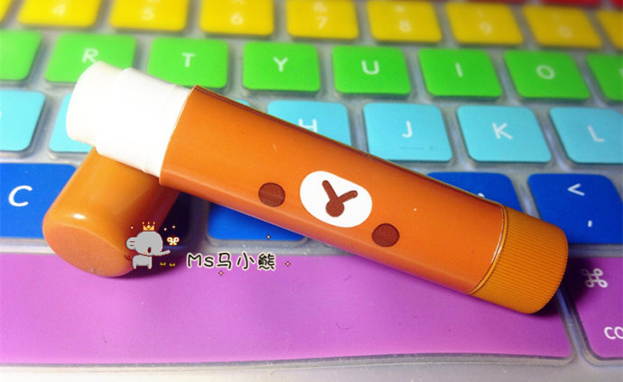 哪款唇膏润唇效果好,凡士林润唇补水唇膏