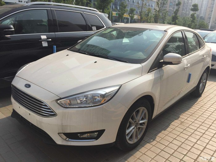 2012福克斯三厢1.6自动风尚版测评,福克斯20171.0自动超能风尚评测