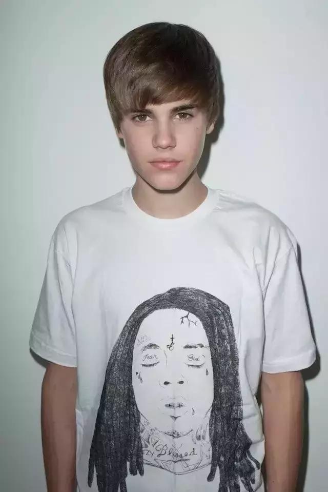 这些潮牌你认识吗街头采访,美国流行十大潮牌