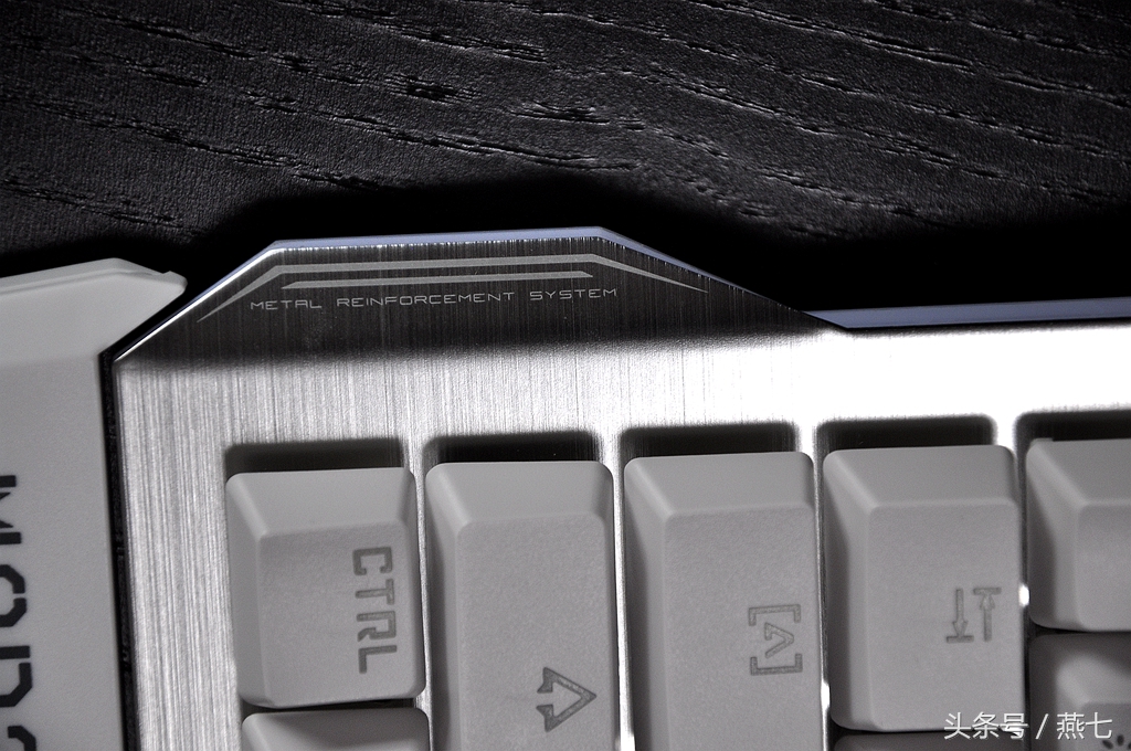 k751机械键盘评测,宜博k751灯光怎么设置