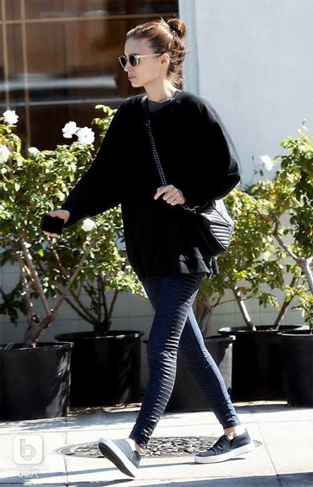 可以媲美lv邮差包容量的大牌,邮差包lv有几个颜色