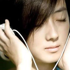 头皮有毛囊炎不能染发和烫头吗,头皮毛囊炎与染发症状的照片