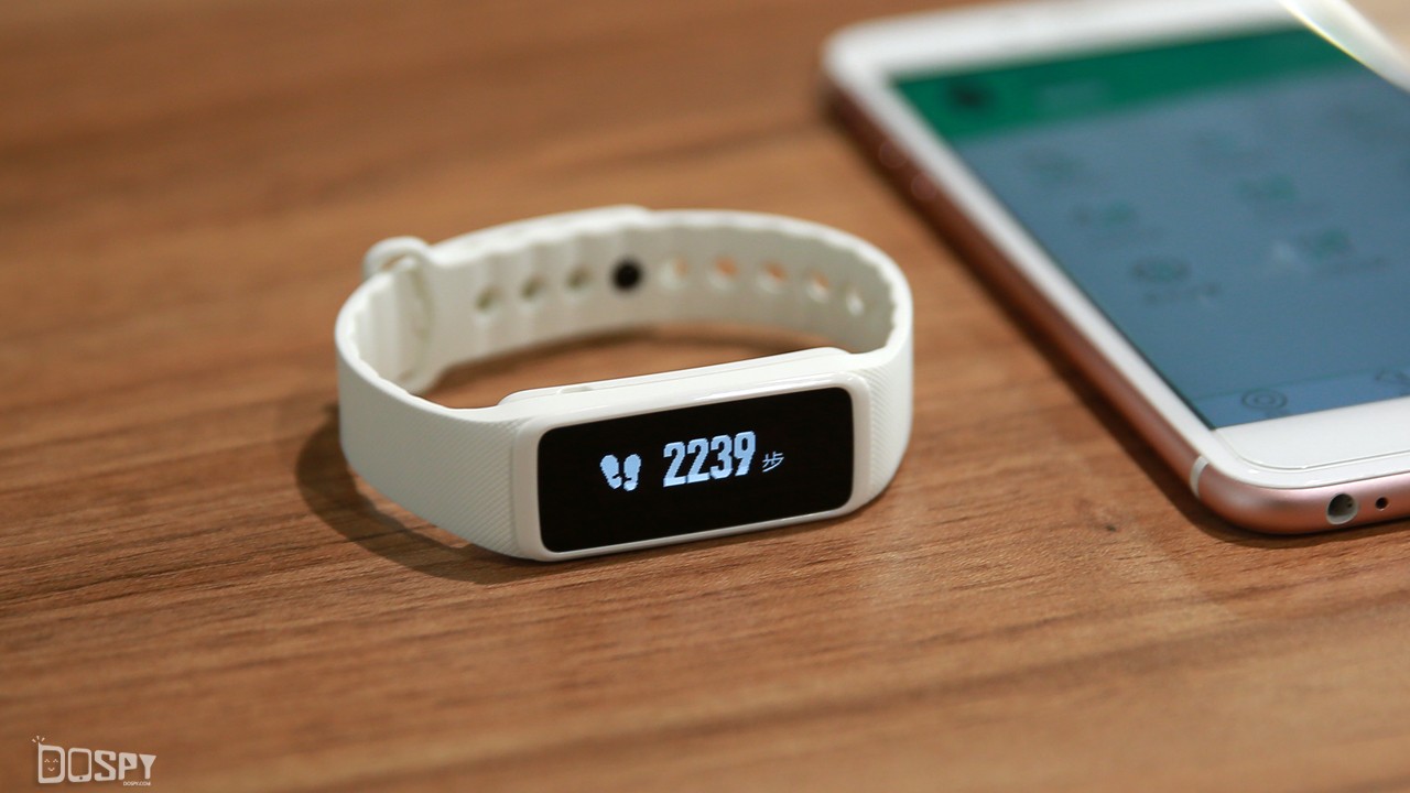 唯乐Now2手环评测：颜值赶超小米，还可接收QQ、微信等消息
