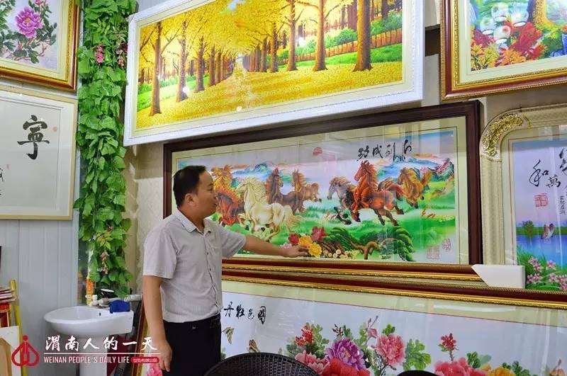 渭南人的一天No.27：钟爱十字绣的大叔王友民