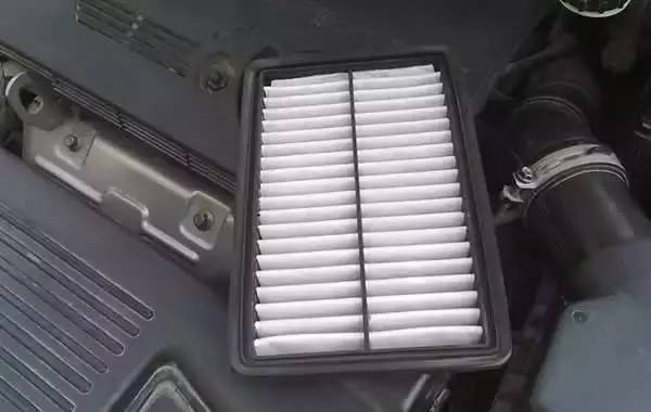 发动机空气滤芯与口罩,发动机罩怎么换新的