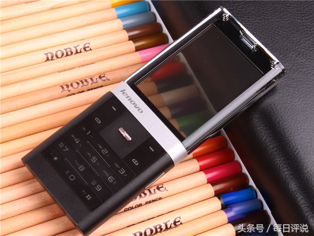 设计特别的老款手机,盘点手机最惊人的设计