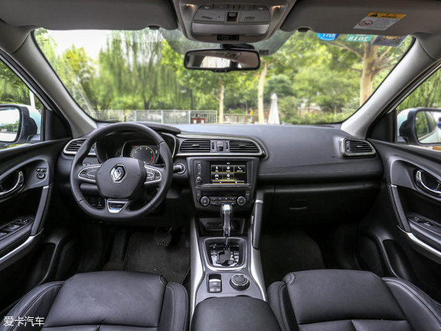 不看颜值靠性能的车,16年雷诺科雷嘉四驱评测