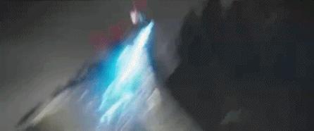 看完前面的各种毁三观,发现范冰冰伸舌撩,简直是突破了天际!