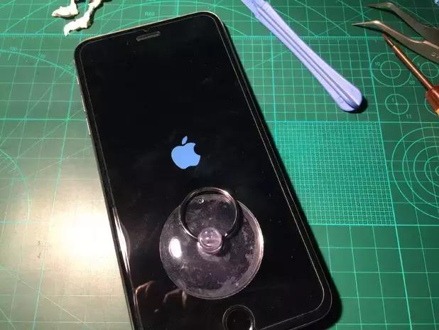 给苹果6s换4000毫安电池,iphone6plus更换电池