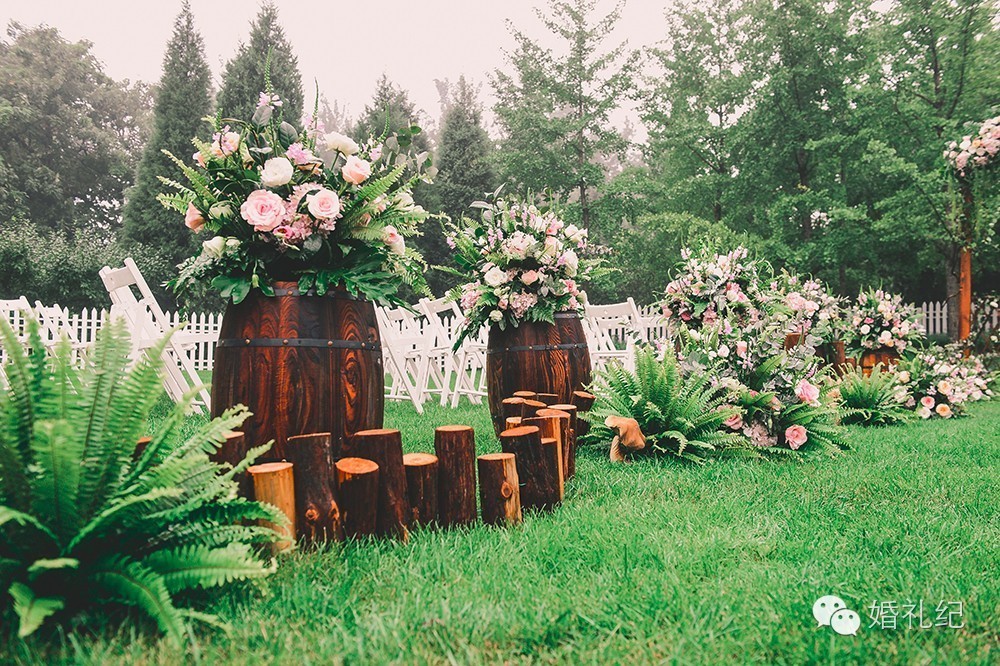 万众瞩目的婚礼,婚礼布置纱幔怎么做花球