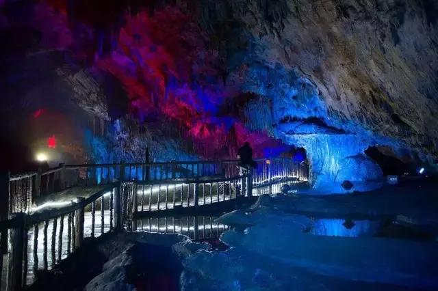 如果你来广元,我才不带你去剑门关嘞!