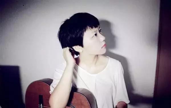 一首《借我》:听见谢春花,我什么都不想做了