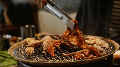 连大螃蟹都不限量!想吃多少吃多少!给这家自助餐厅跪了!