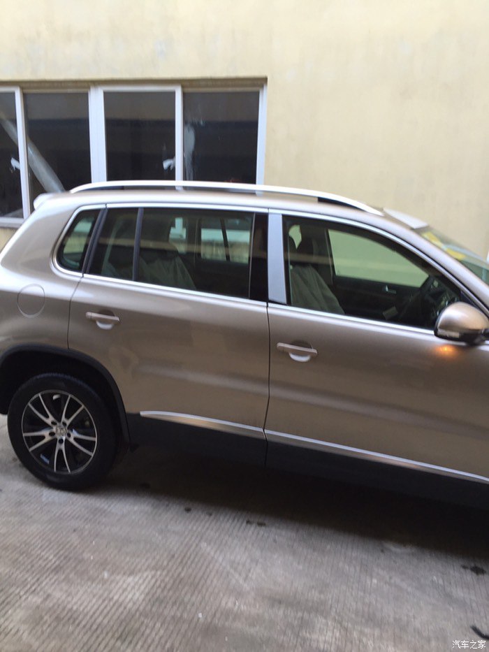 16年大众途观四驱1.8t豪华版指南,14年大众途观豪华版1.8t功能介绍