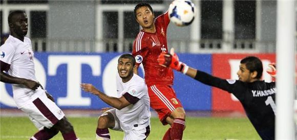 国奥2比1小胜马来西亚间接任意球,国足4-1新加坡门将精彩出击