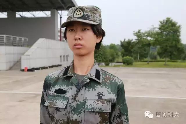 萌漫话女兵，女学霸的从军梦缘来如此