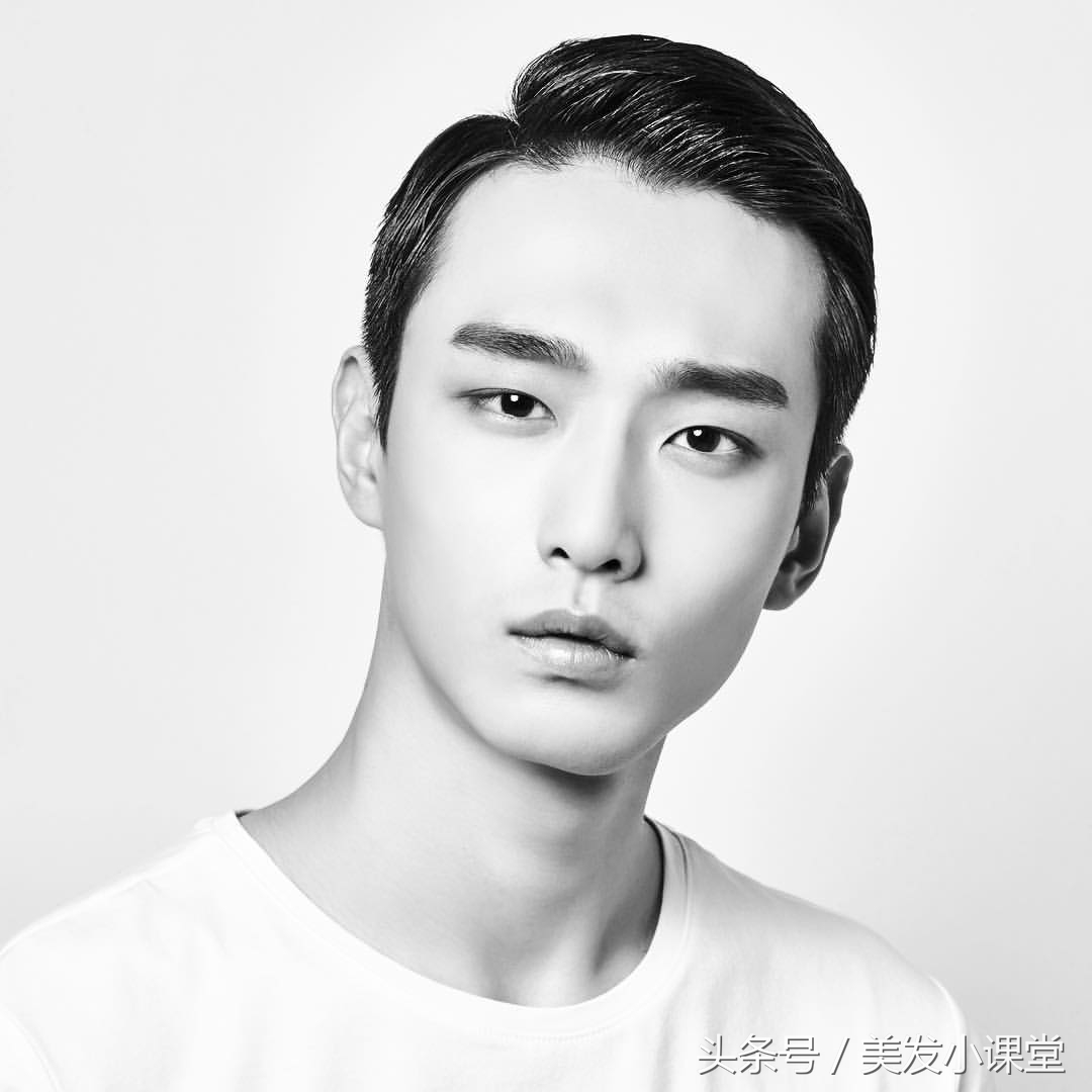 男士韩式发型裁剪教程 (最新潮流时尚男士发型)